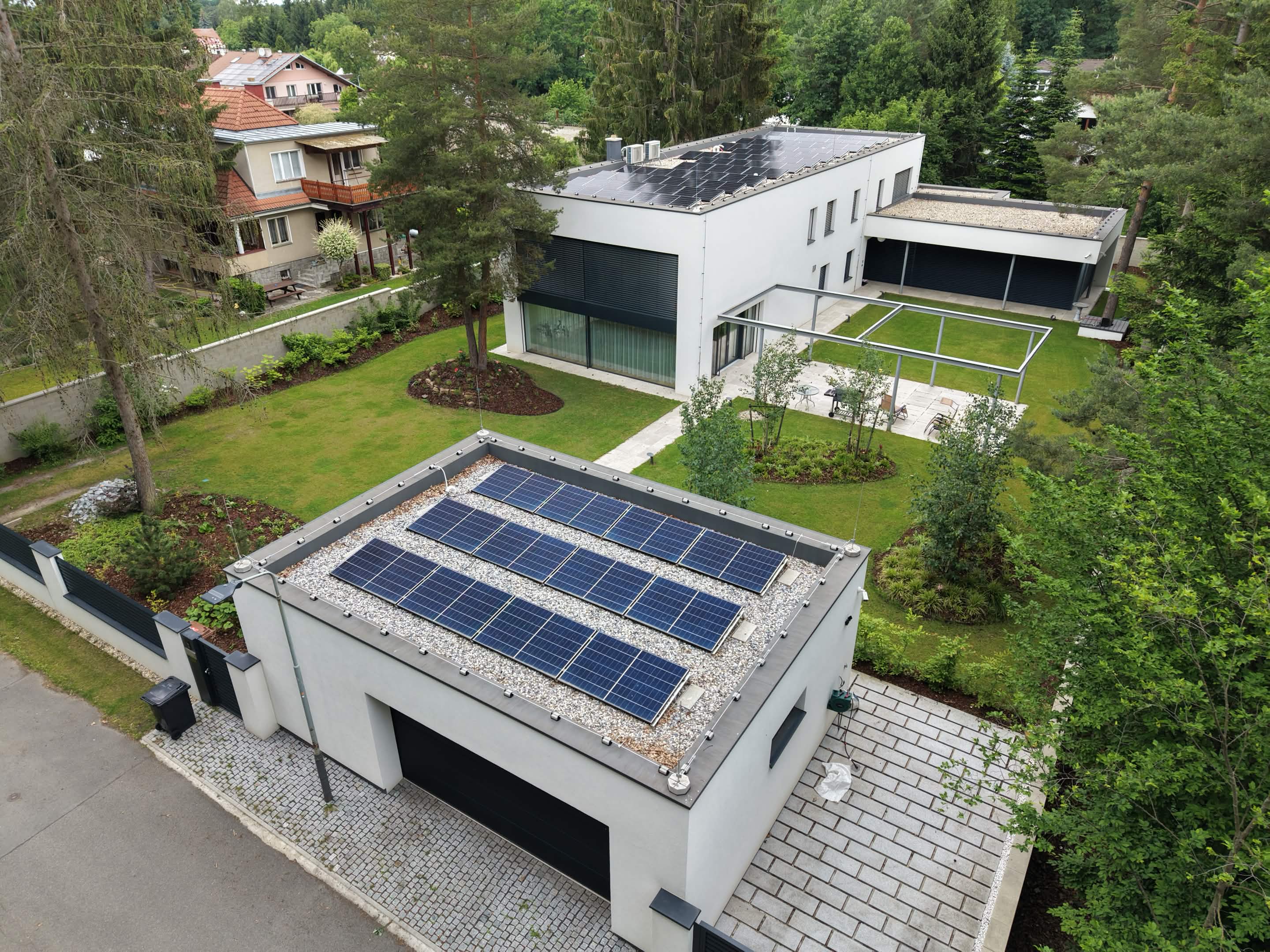 Rekonstrukce a rozšíření rodinného domu v Újezdu nad Lesy